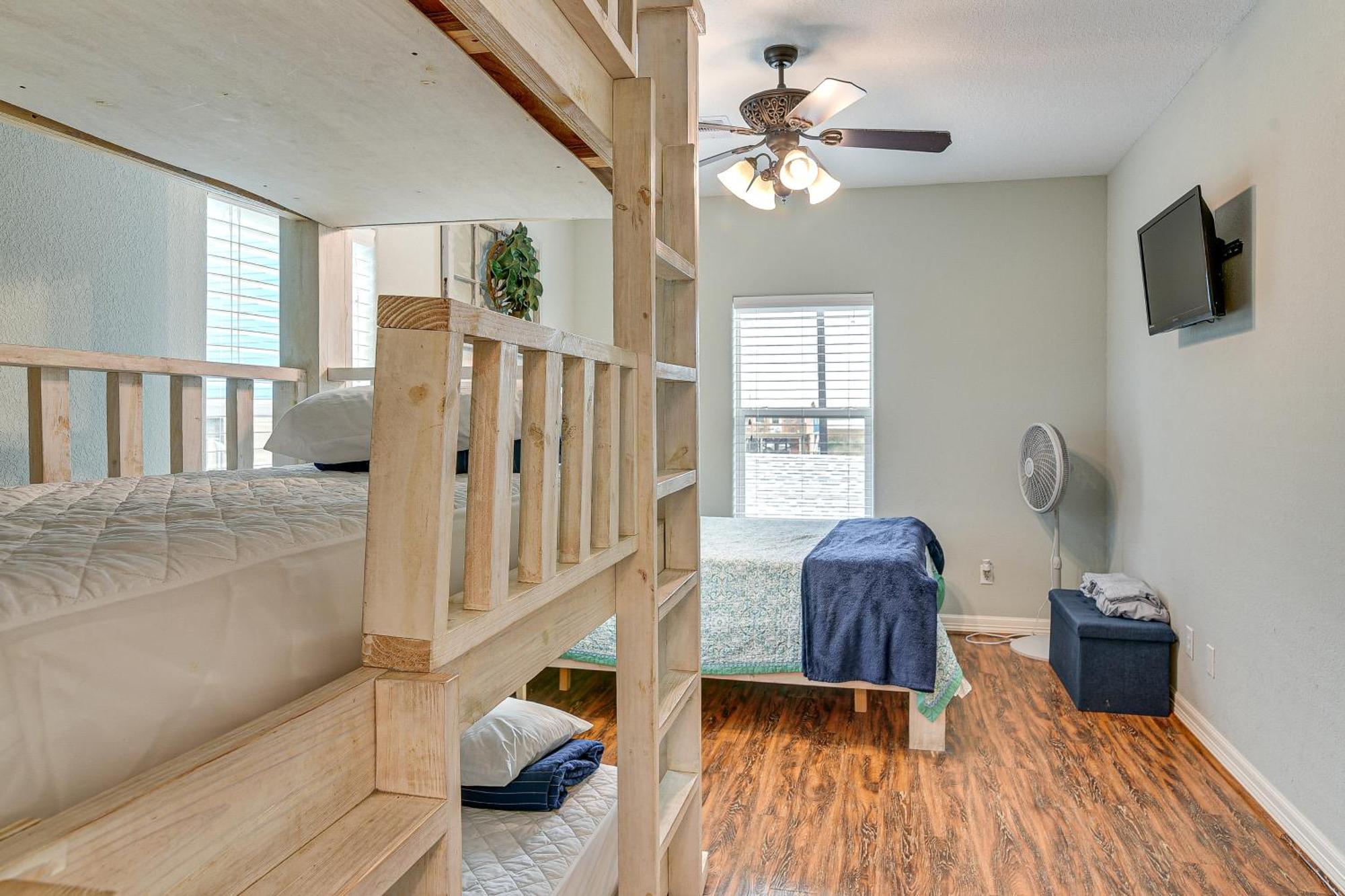 Large Group Gulf Retreat, Steps To Surfside Beach! 외부 사진